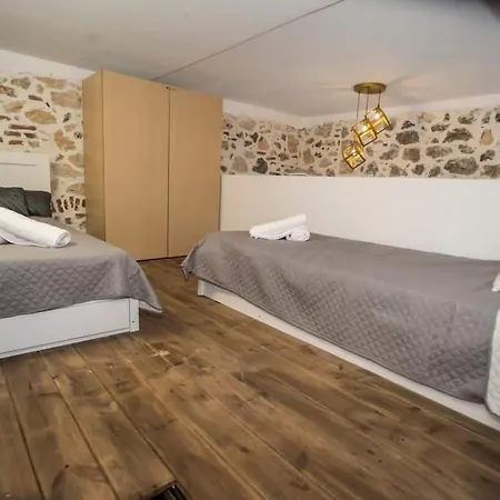 Appartement Stone 1 *